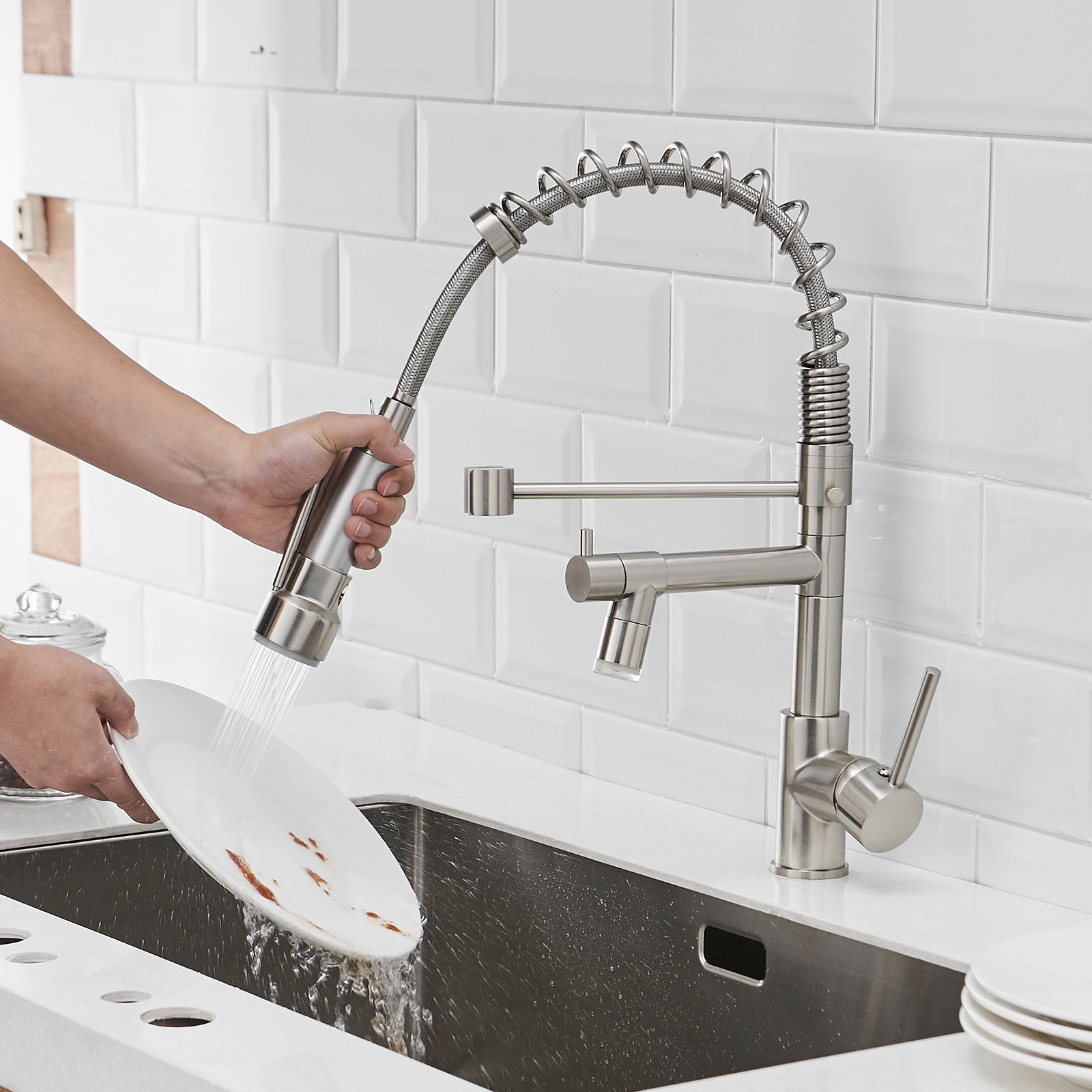 LED Kitchen Faucet: Pull-Down Sprayer, Single Handle