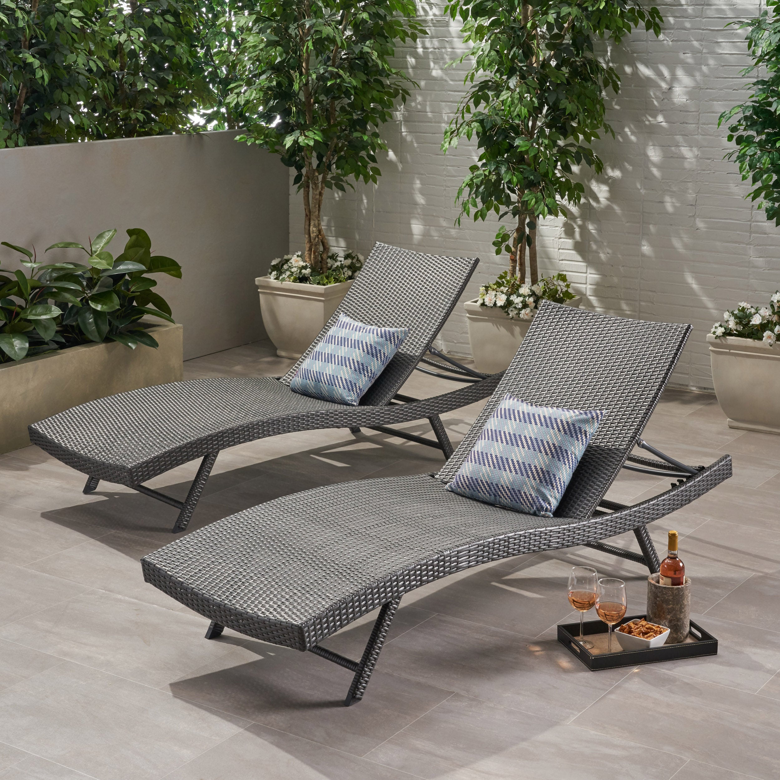 Kauai PE Wicker Chaise Lounge | Patio Furniture