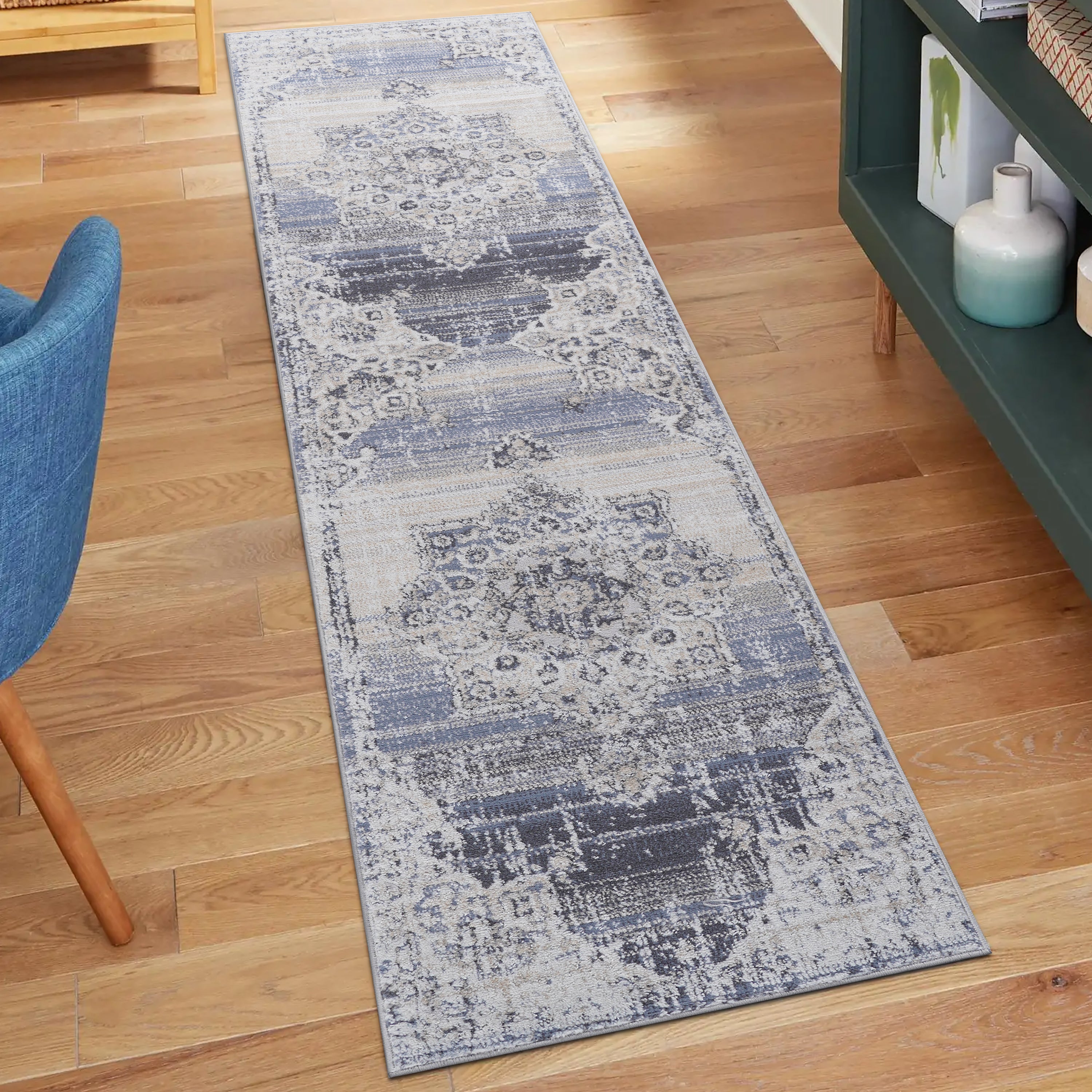 Stylish Area Rug: 2x8 Cream/Blue Medallion