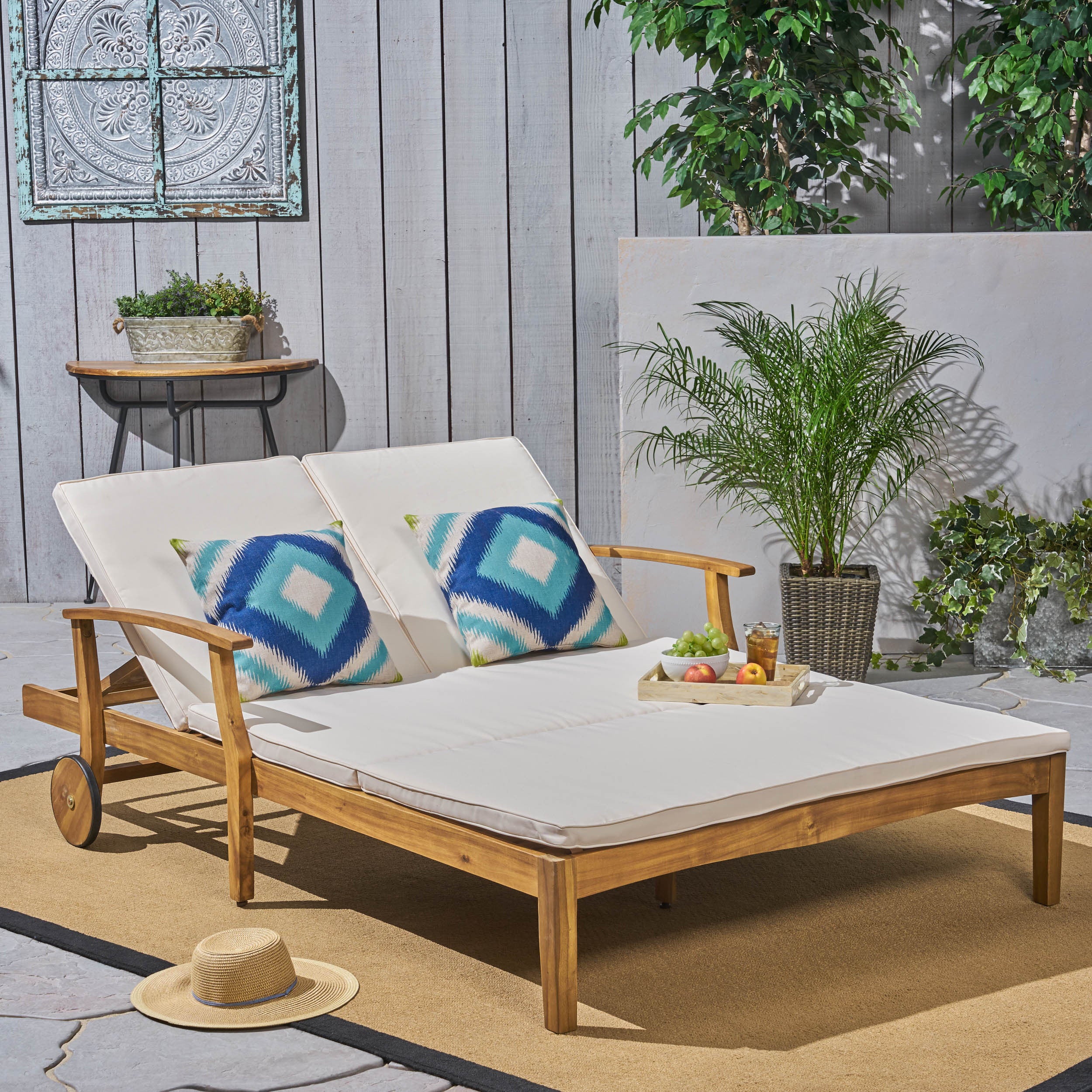 PERLA Double Chaise Lounge: Relax in Style