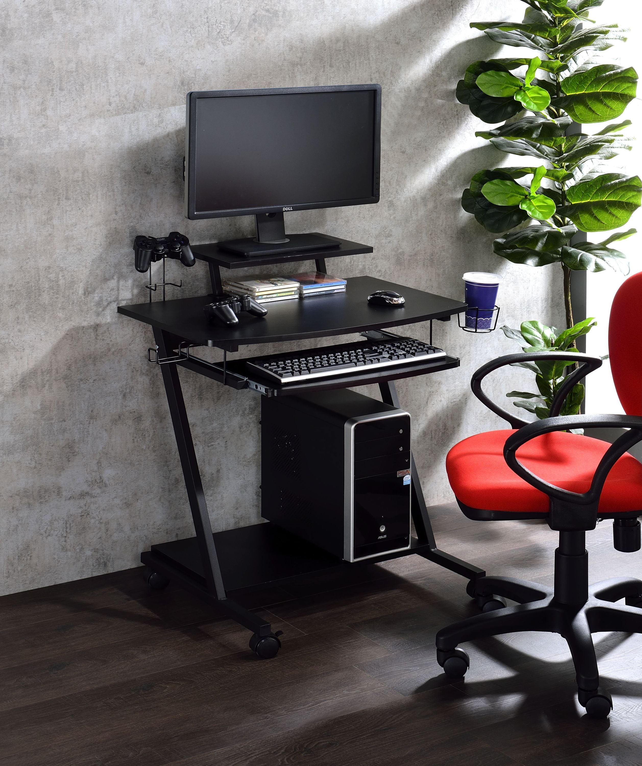 Ordrees Black Gaming Desk | Ergonomic Design