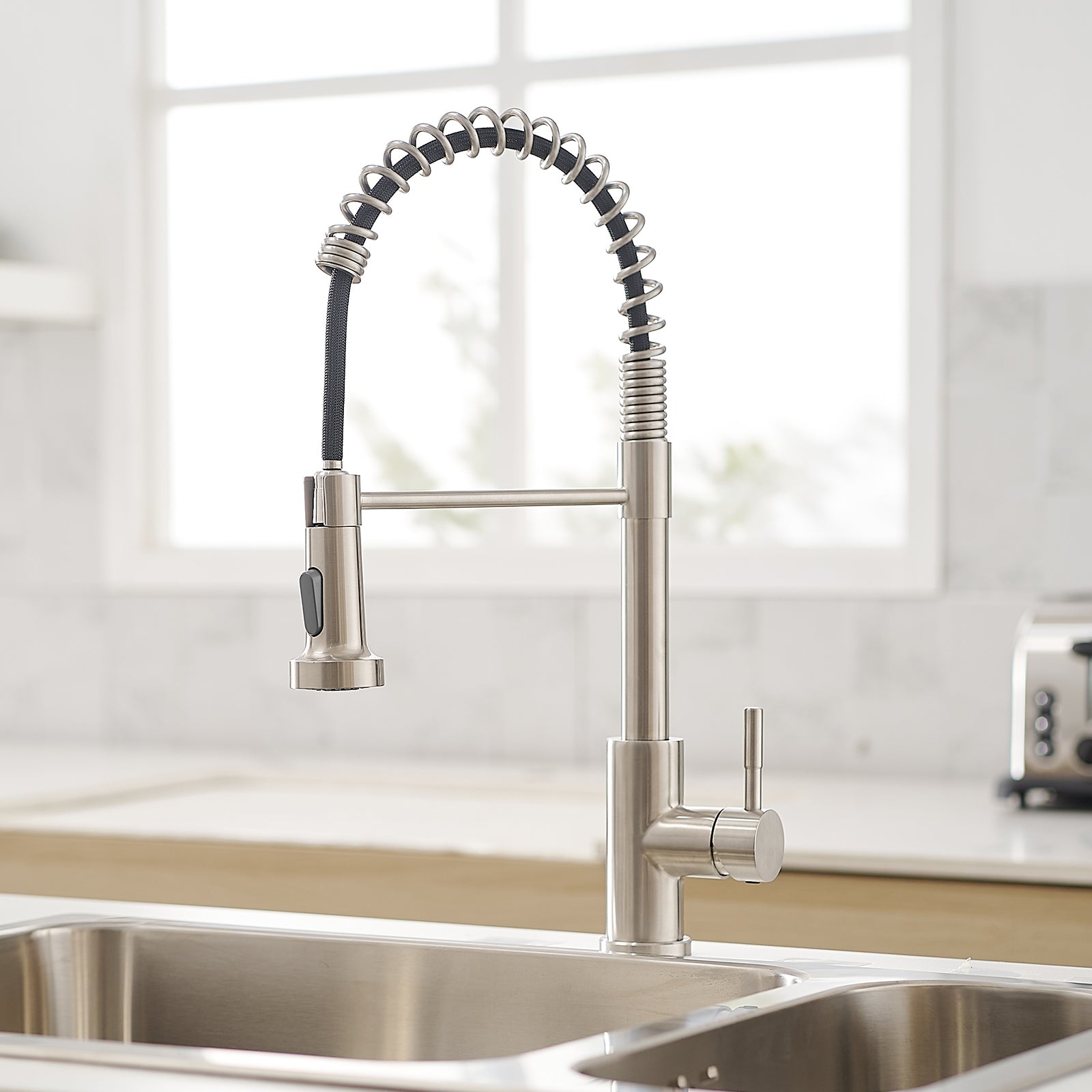 Brushed Nickel Kitchen Faucet with Pull-Down Sprayer