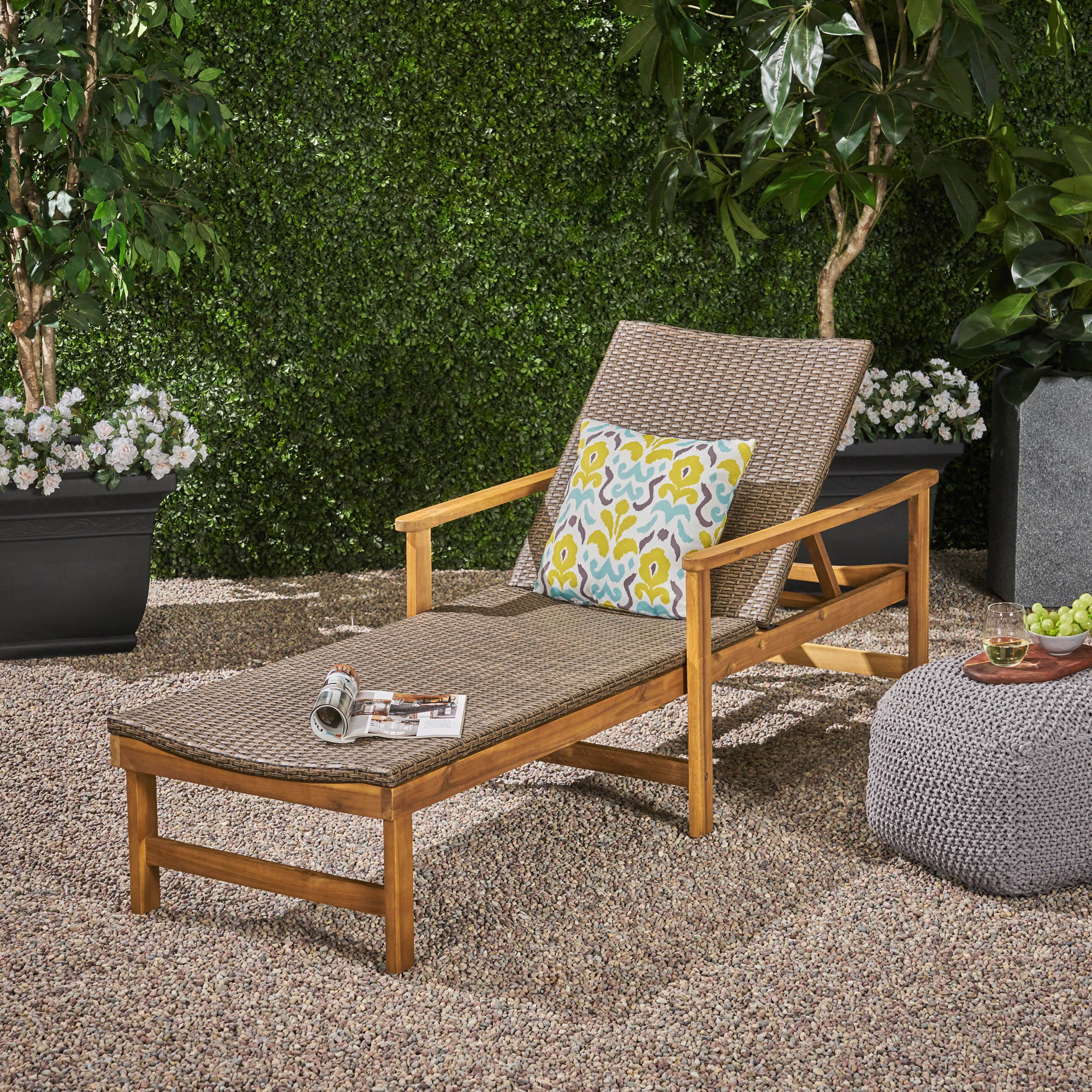 Hampton Wood & Wicker Chaise Lounge