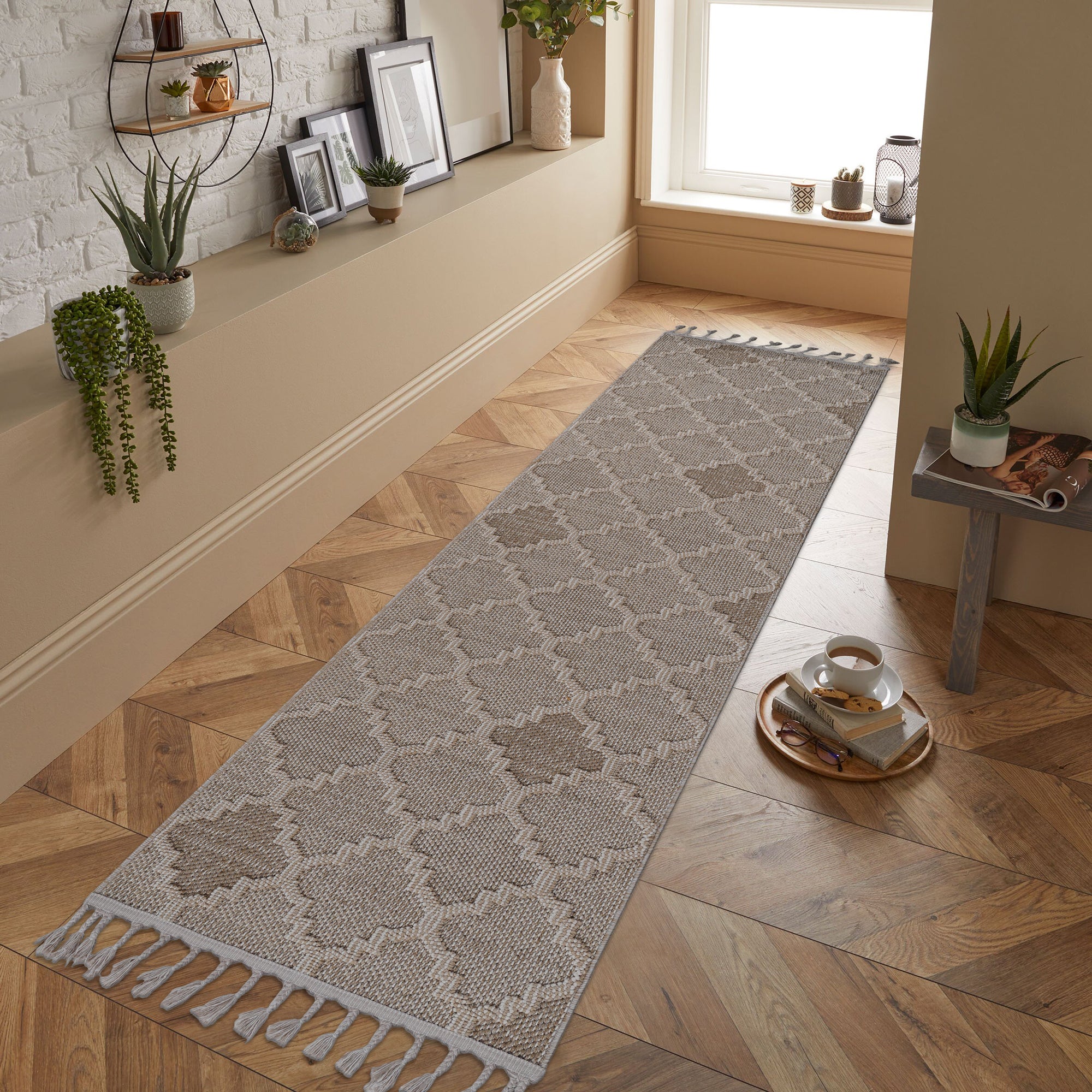 Loom & Luxe 2x8 Cream Trellis Area Rug