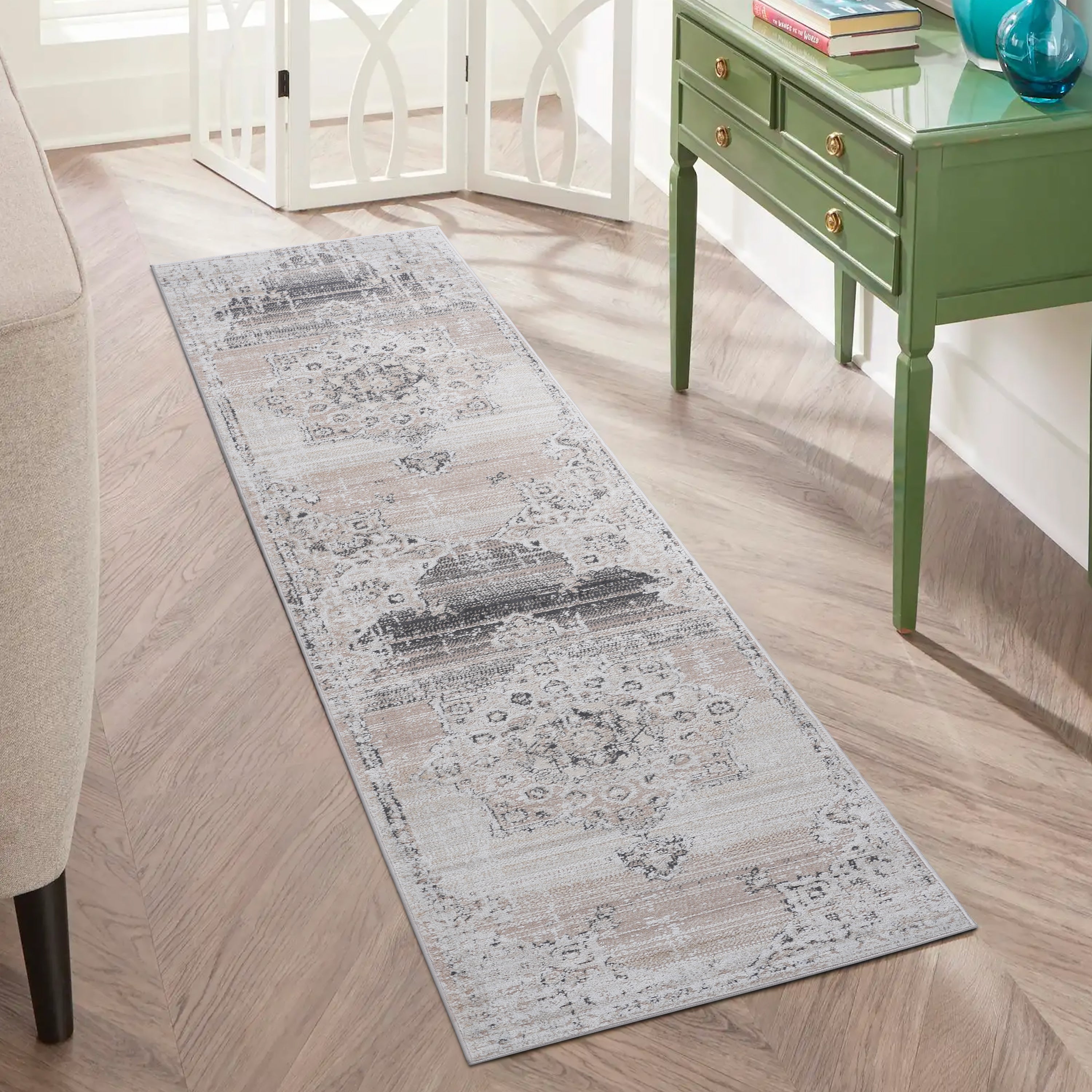 NAAR PAYAS Rug: 2x8 Cream/Beige Medallion
