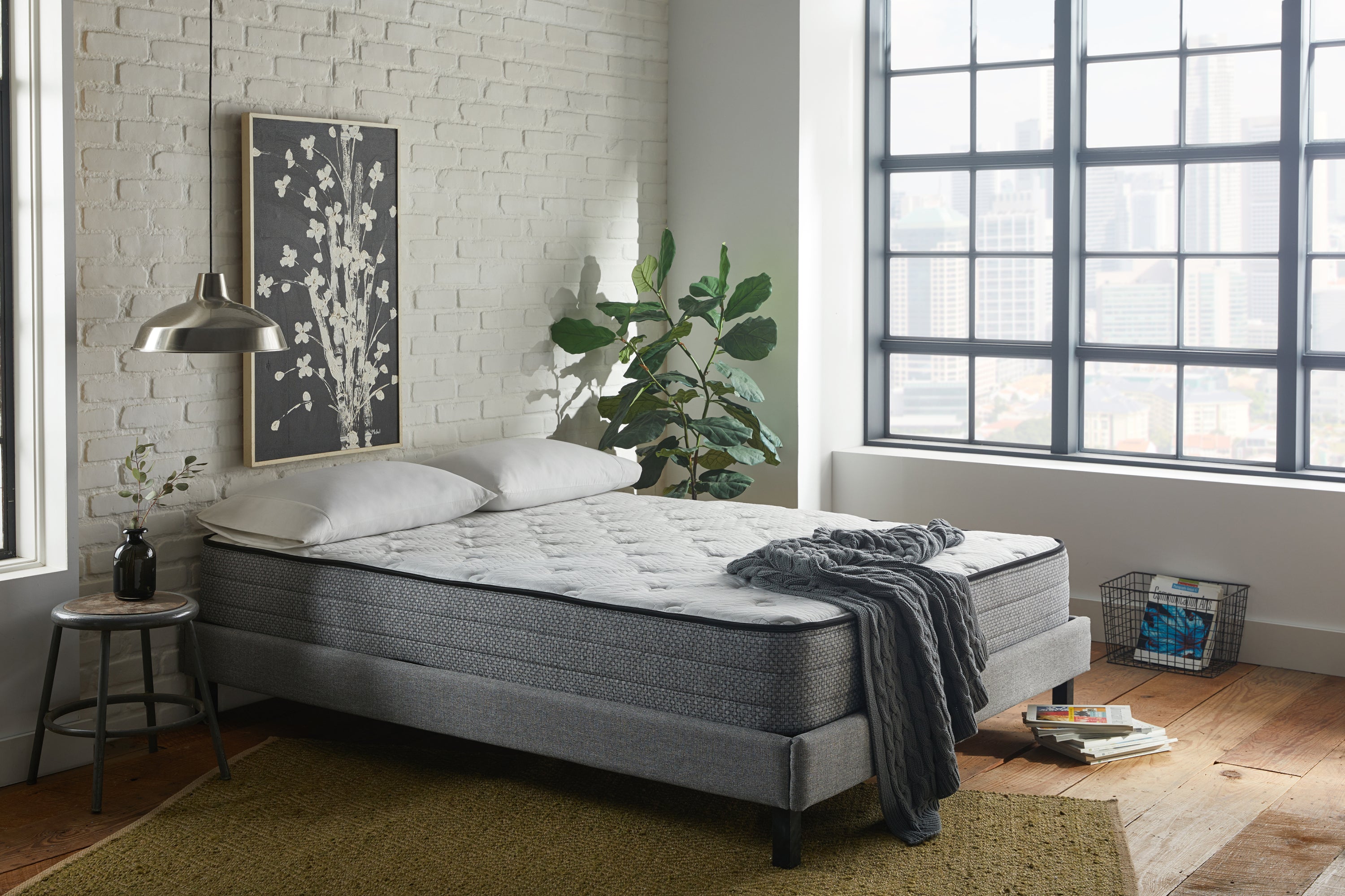 10" Gel Memory Foam Mattress: 884 Coils