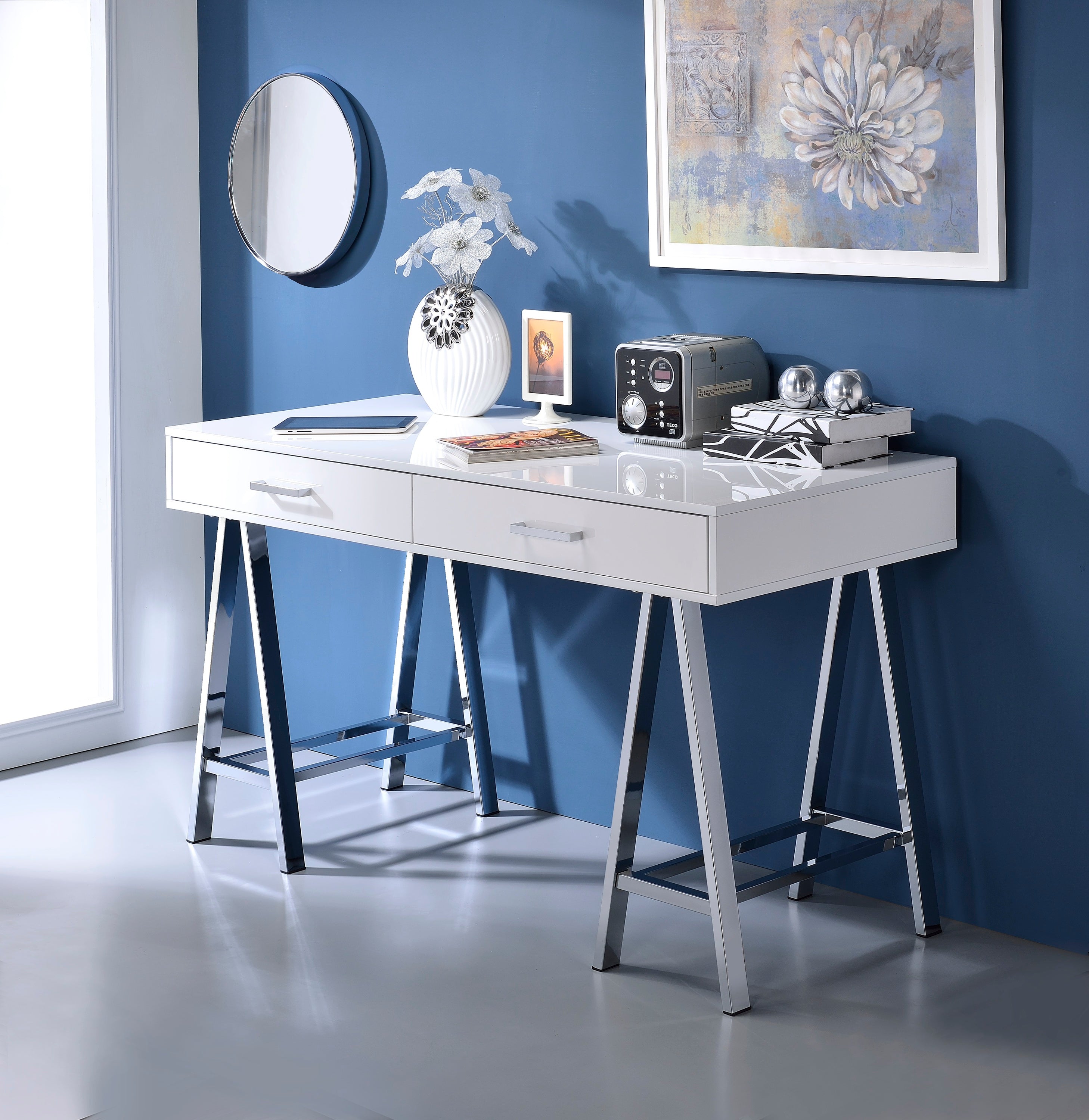 White High Gloss Desk w/ USB Port | Modern Writing Desk