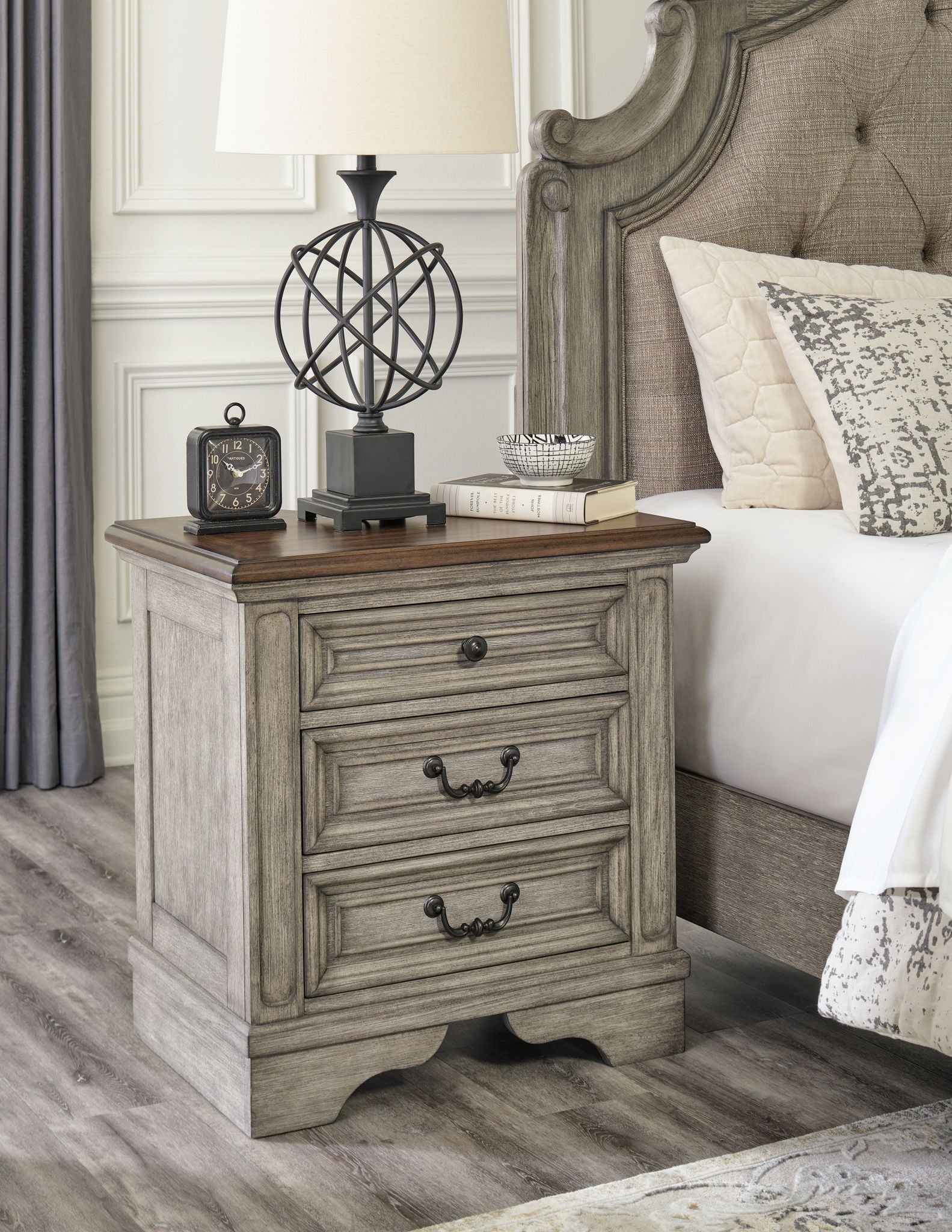 Lodenbay - Three Drawer Night Stand - Antique Gray
