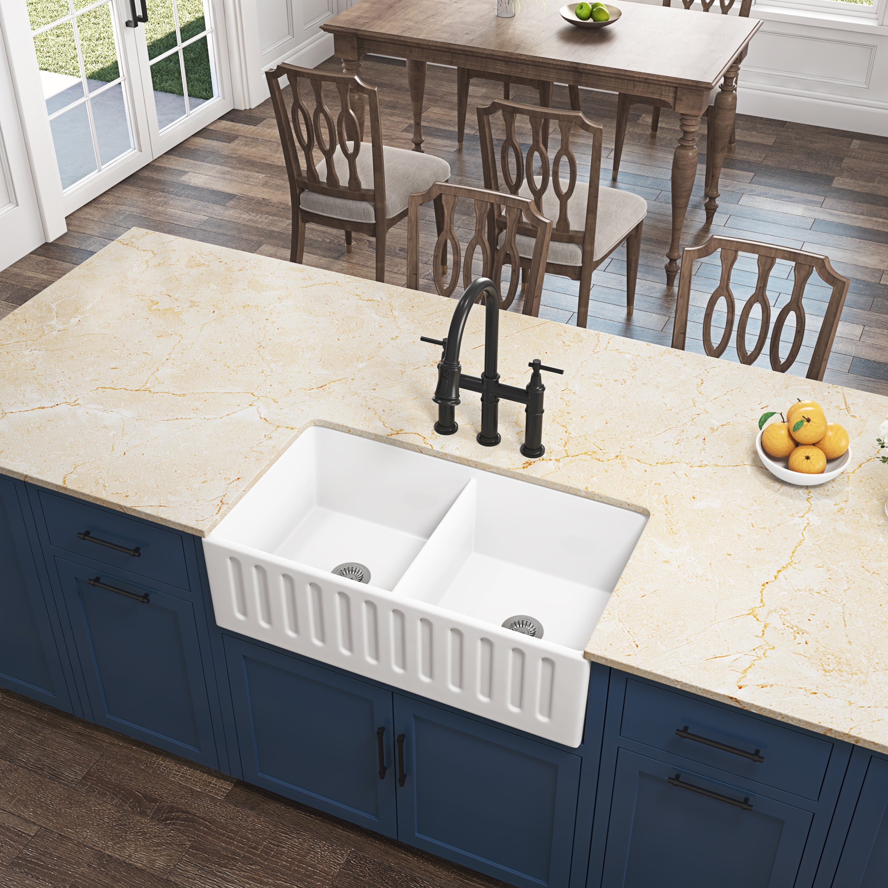 Pull-Down Kitchen Faucet: Spot-Free Bridge Design