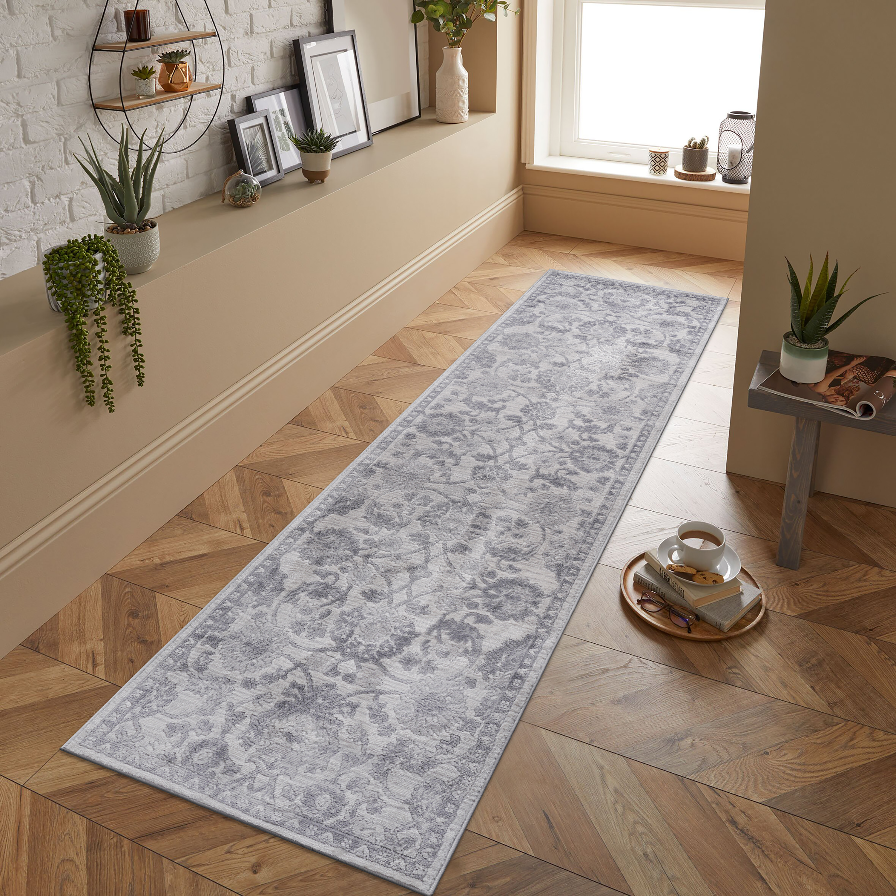 NAAR MARFI Rug: Grey/Silver Oriental Area Rug