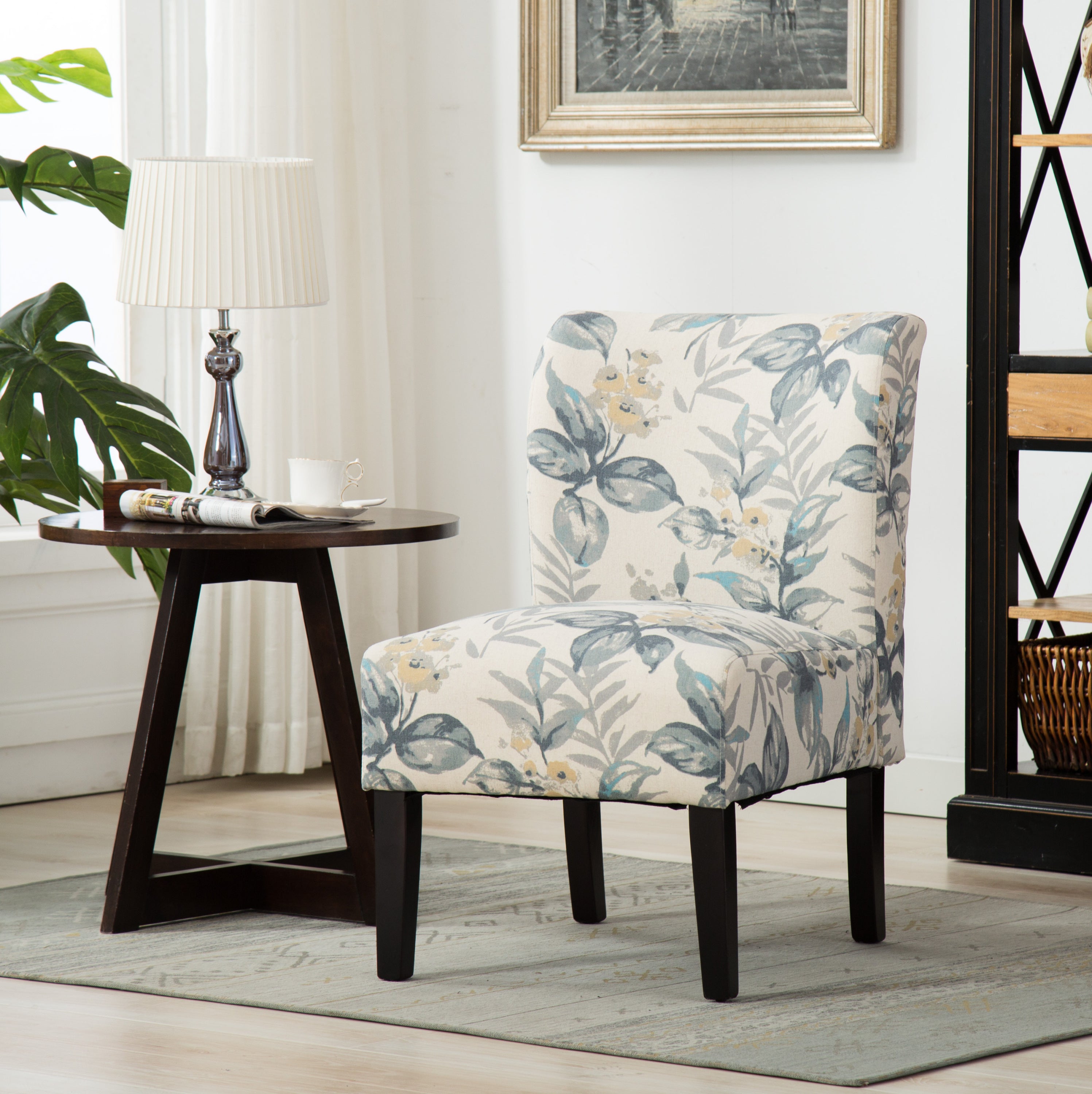 Blue Leaf Accent Chair: Modern, Comfortable Seating