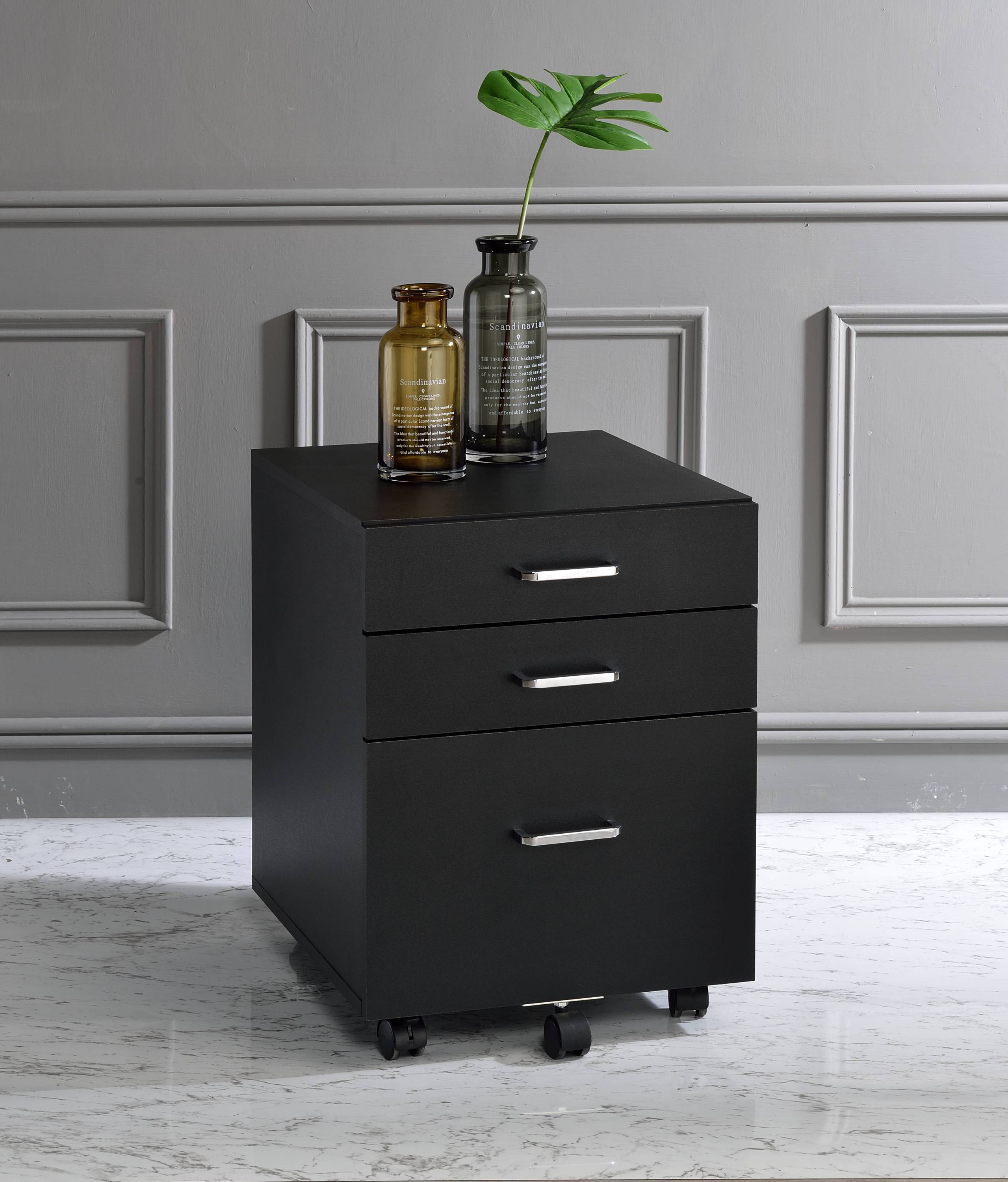 Tenno's Black & Chrome Cabinets: Modern Style