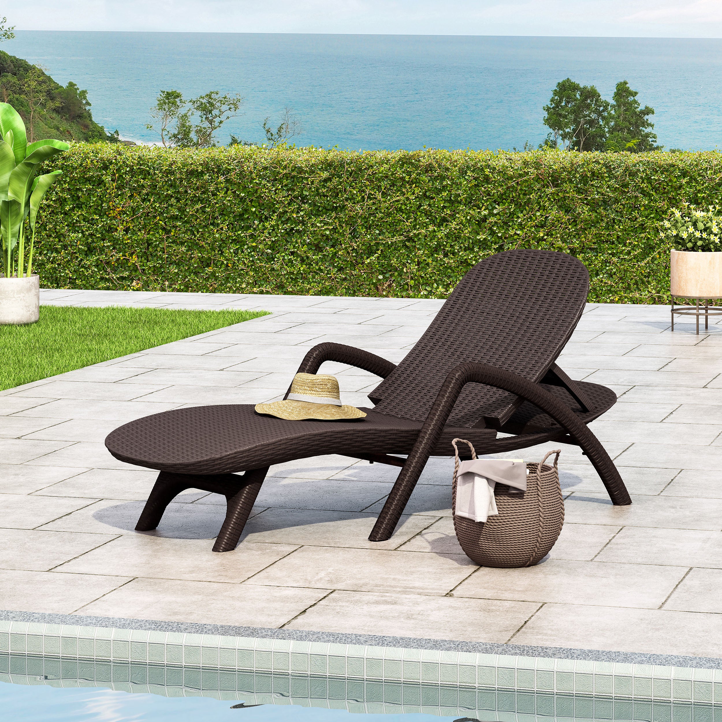Mikael Chaise Lounge: Luxury Relaxation