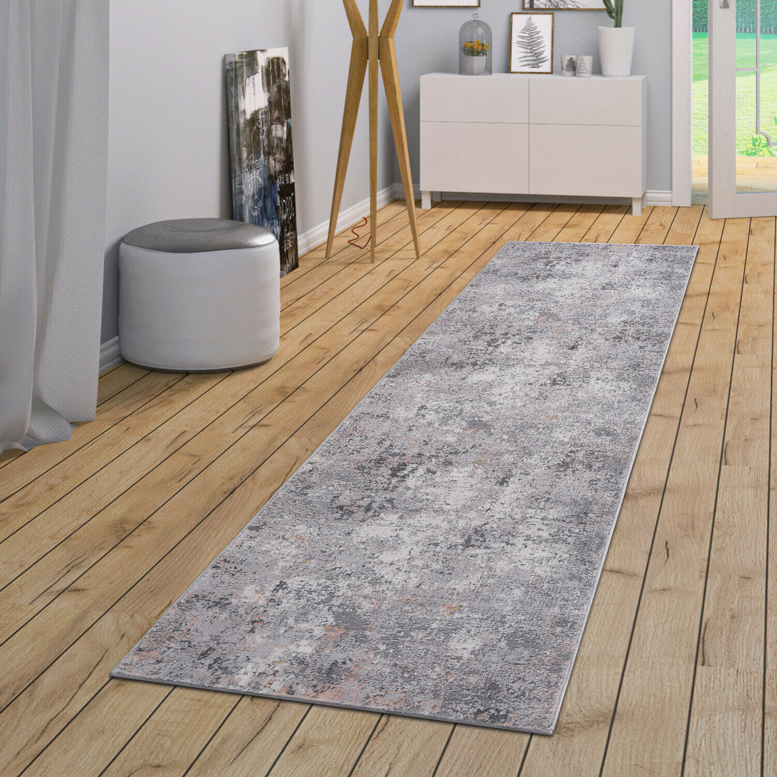 Grey Area Rug: Stylish & Stain-Resistant