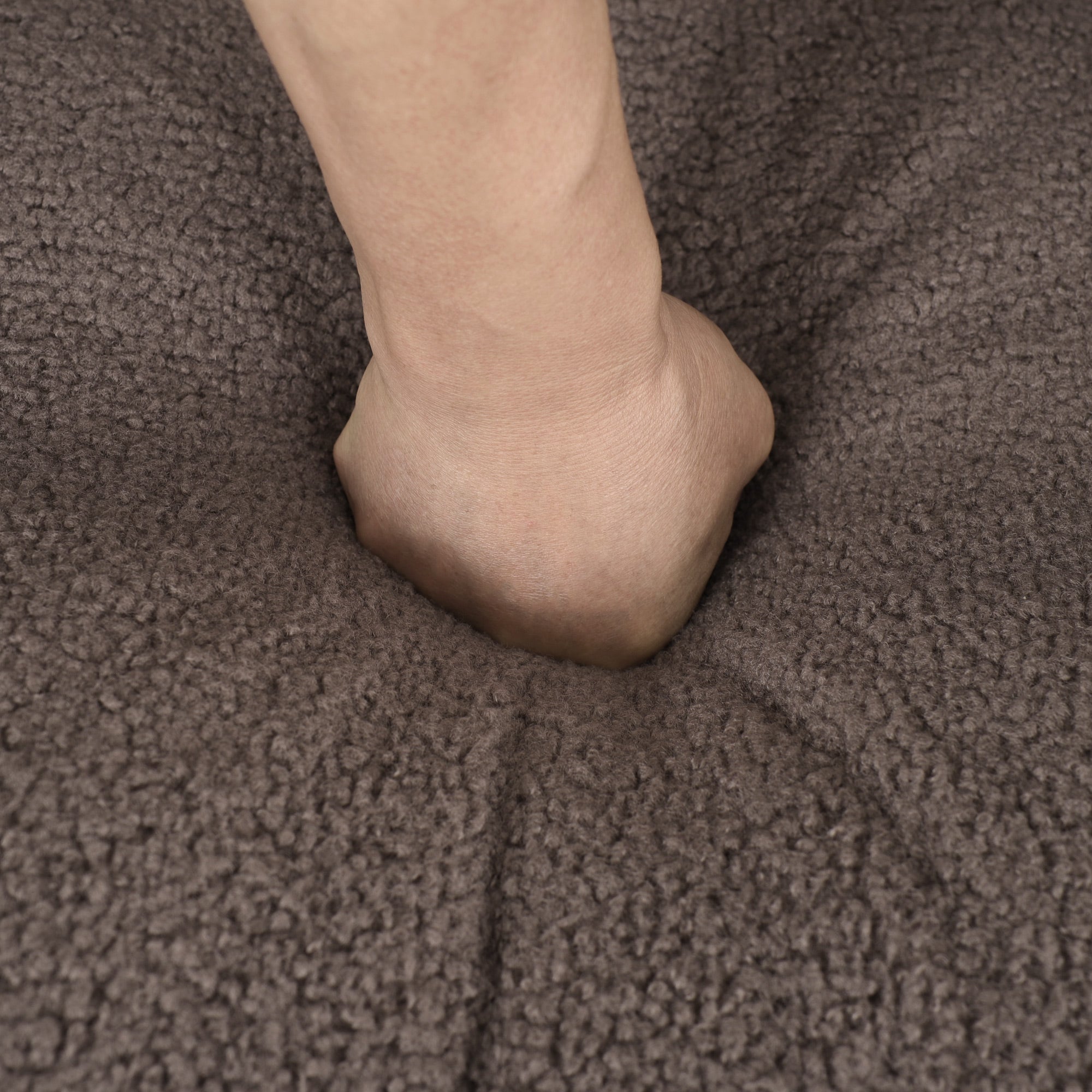 16960261