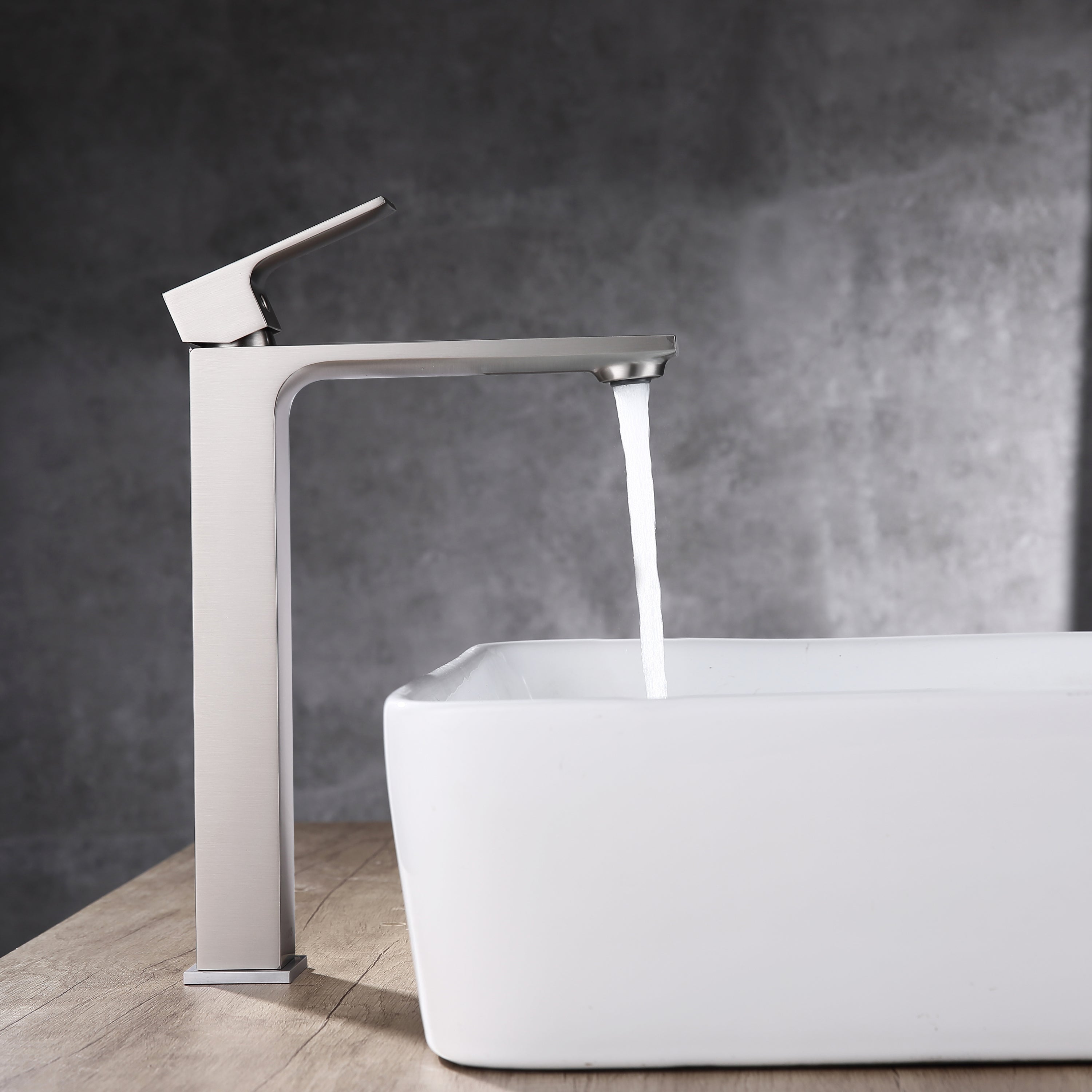 Single Hole Bathroom Faucet: Best Buys & Reviews