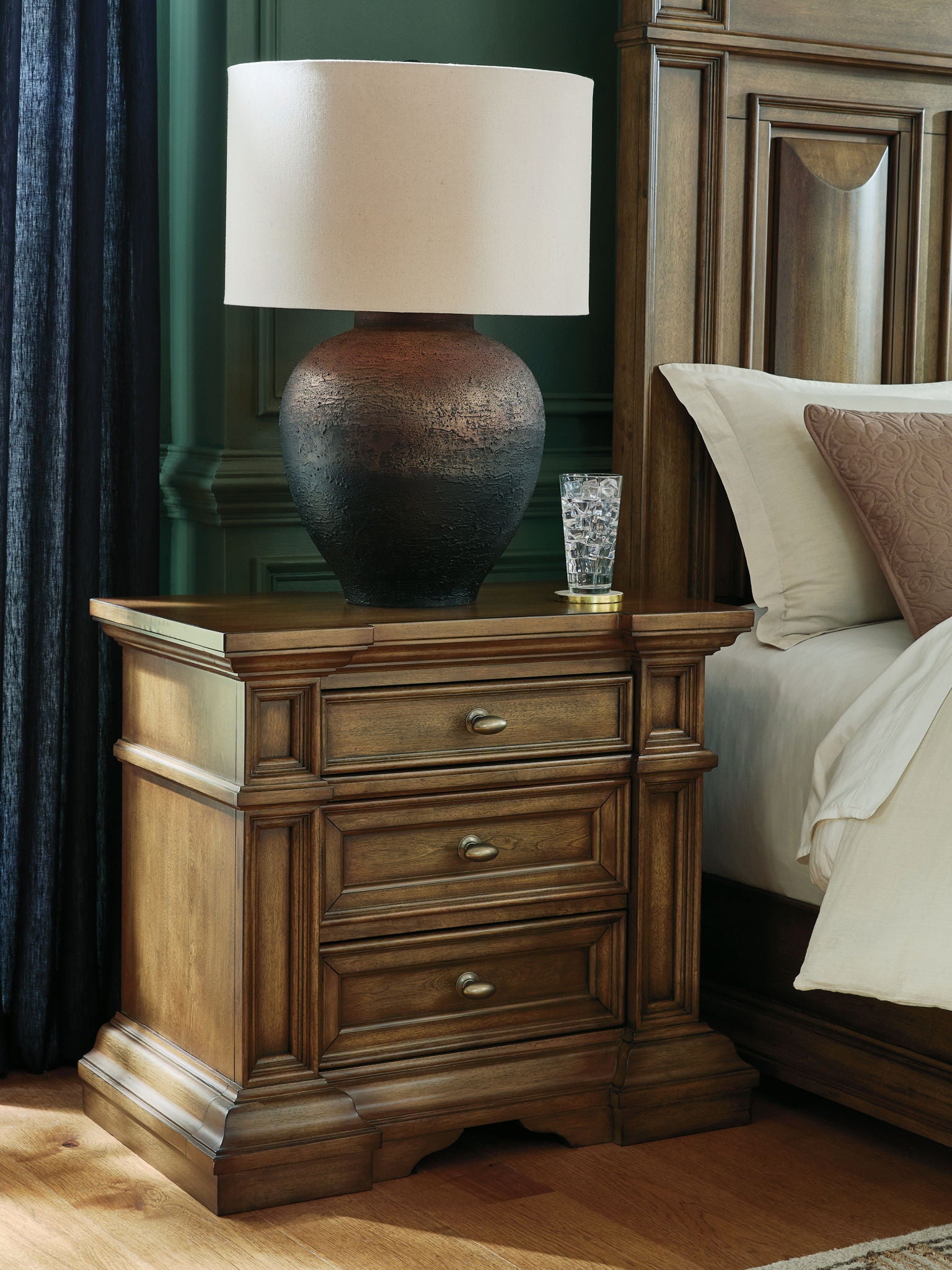 Frantanna - Three Drawer Night Stand - Brown