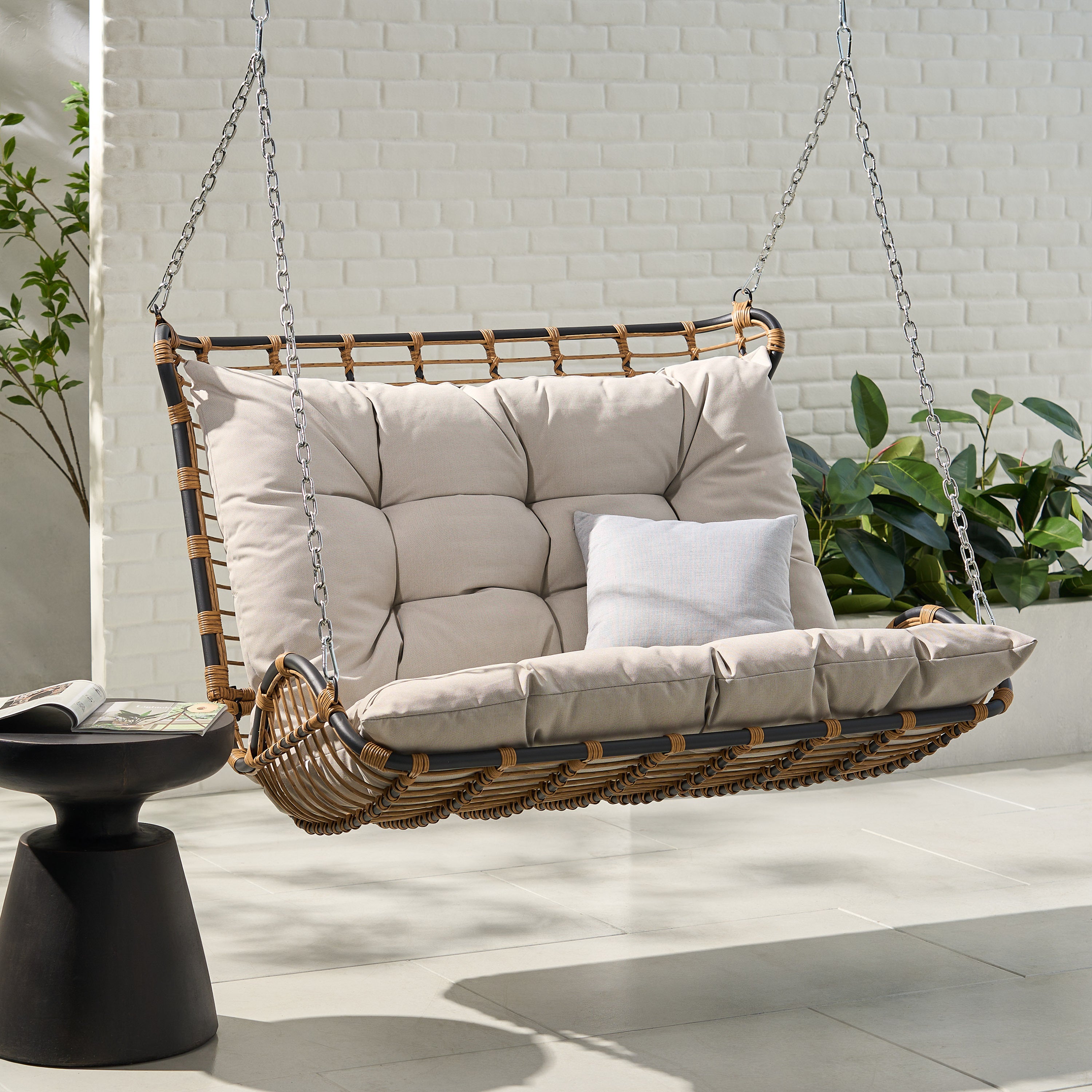 ARRUDA Porch Swing: Relax & Unwind Outdoors