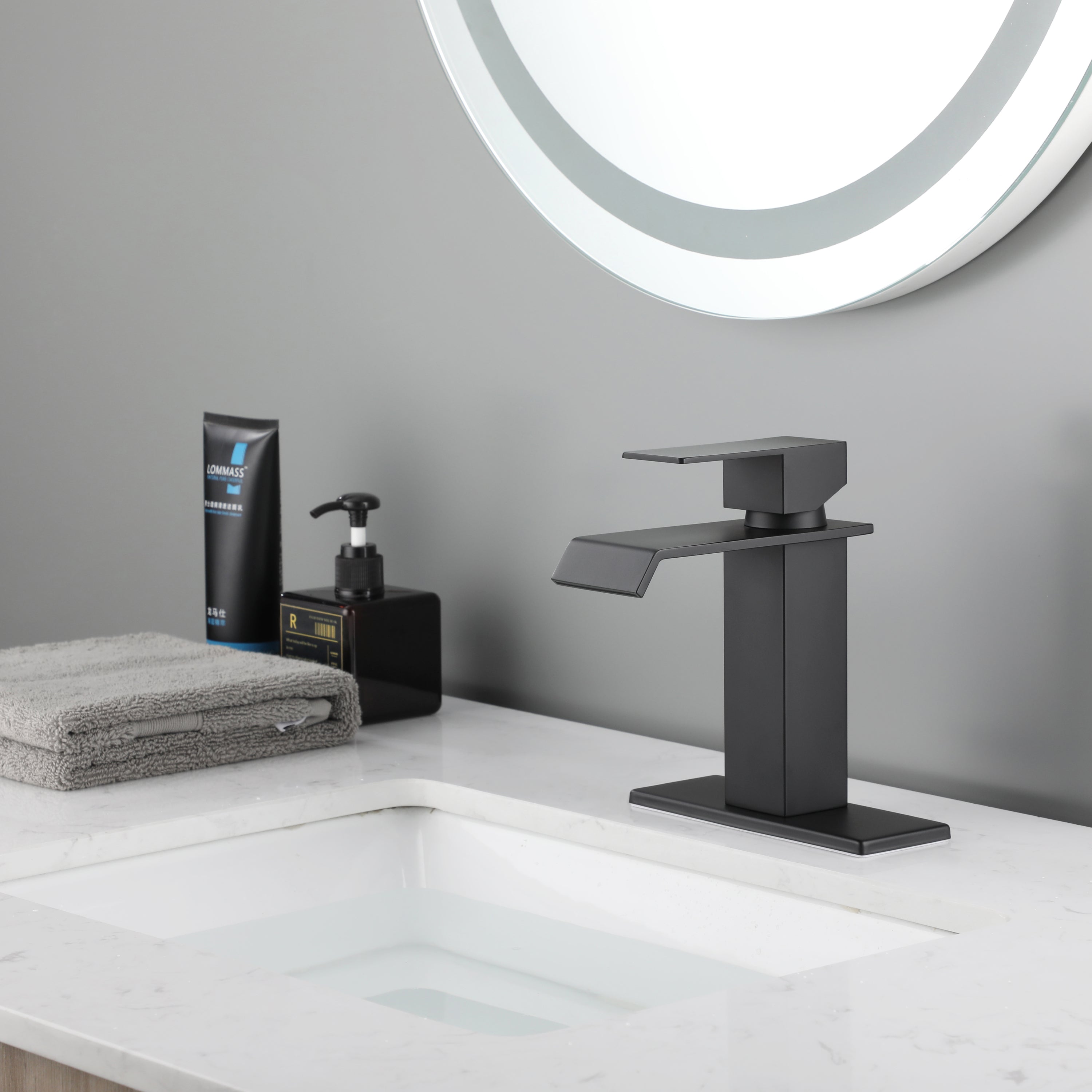 Waterfall Bathroom Faucet: Single Handle Sink Faucet
