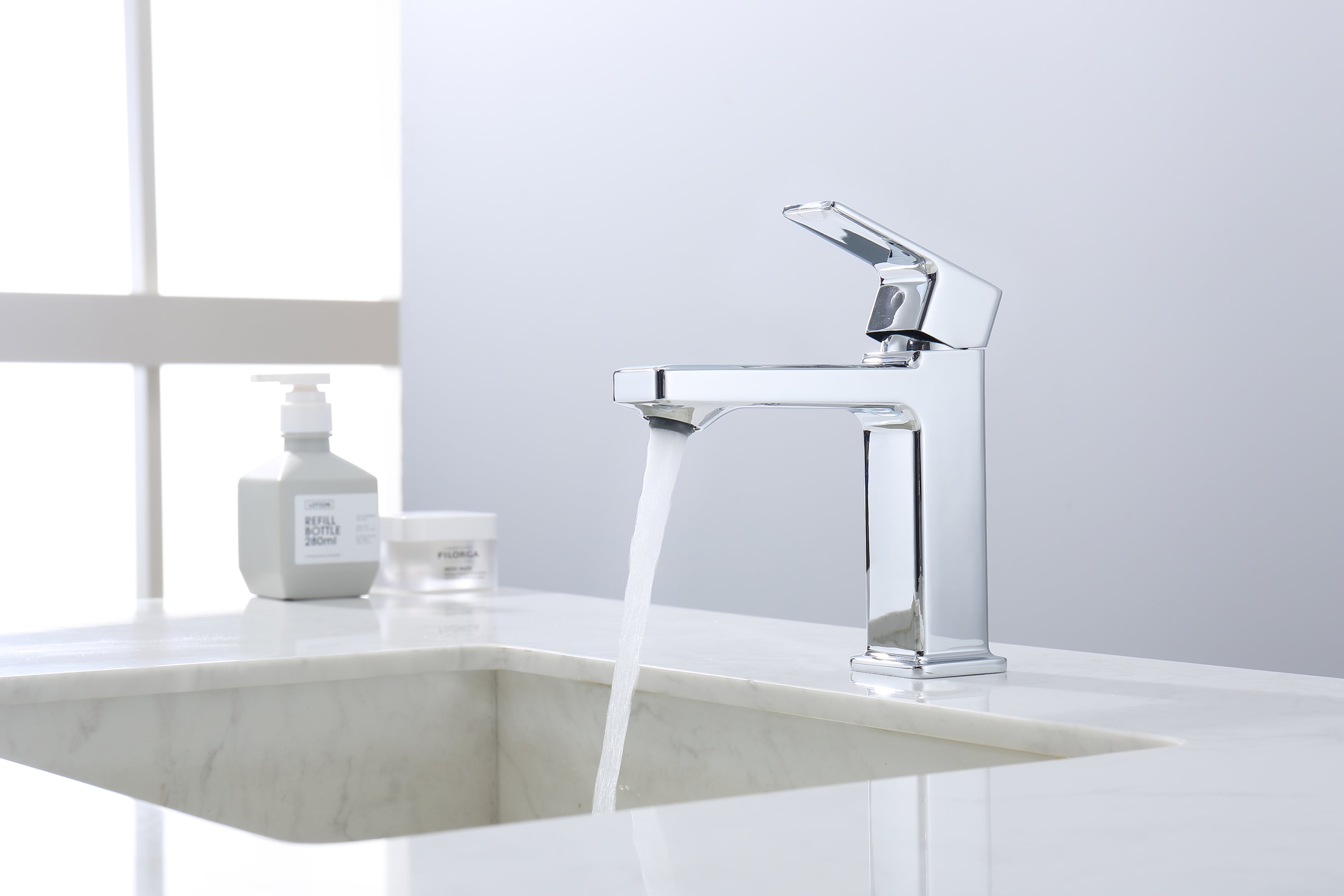 Chrome Bathroom Faucet: Single Hole, 2 Hoses