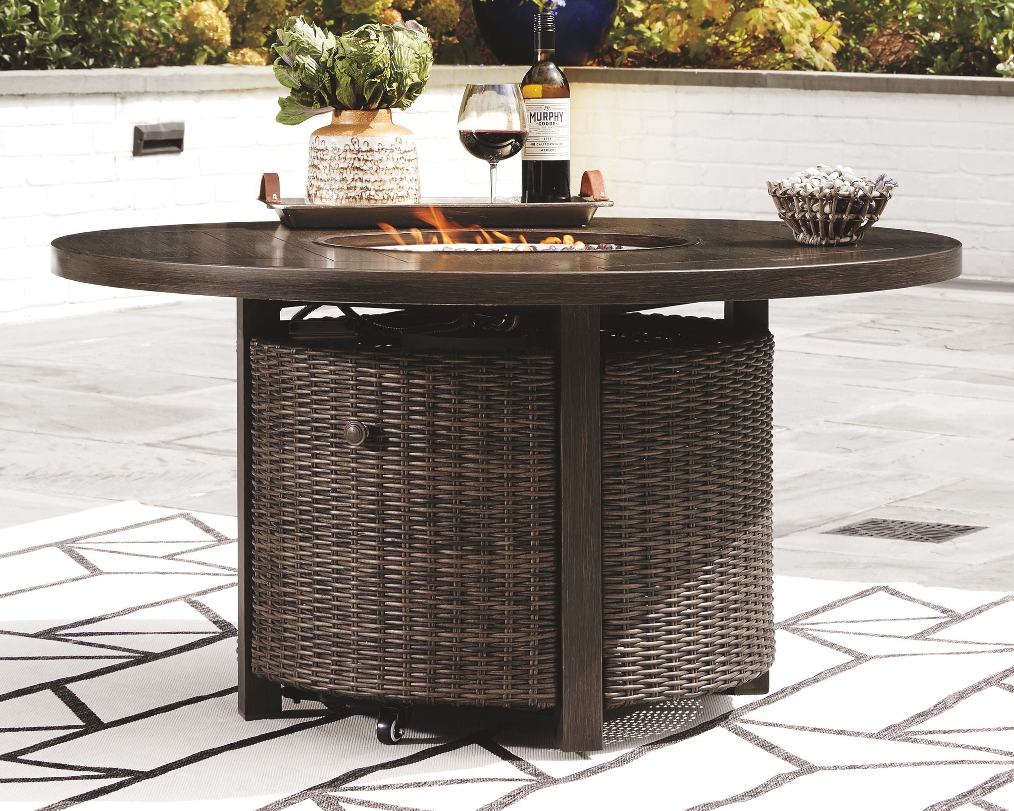 Paradise Trail - 5 Pc. - Conversation Set with 4 Swivel Lounge Chairs - Medium Brown